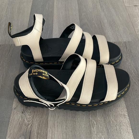 Dr. Martens Blaire Hydro Women's Sandal - Picture 8 of 12